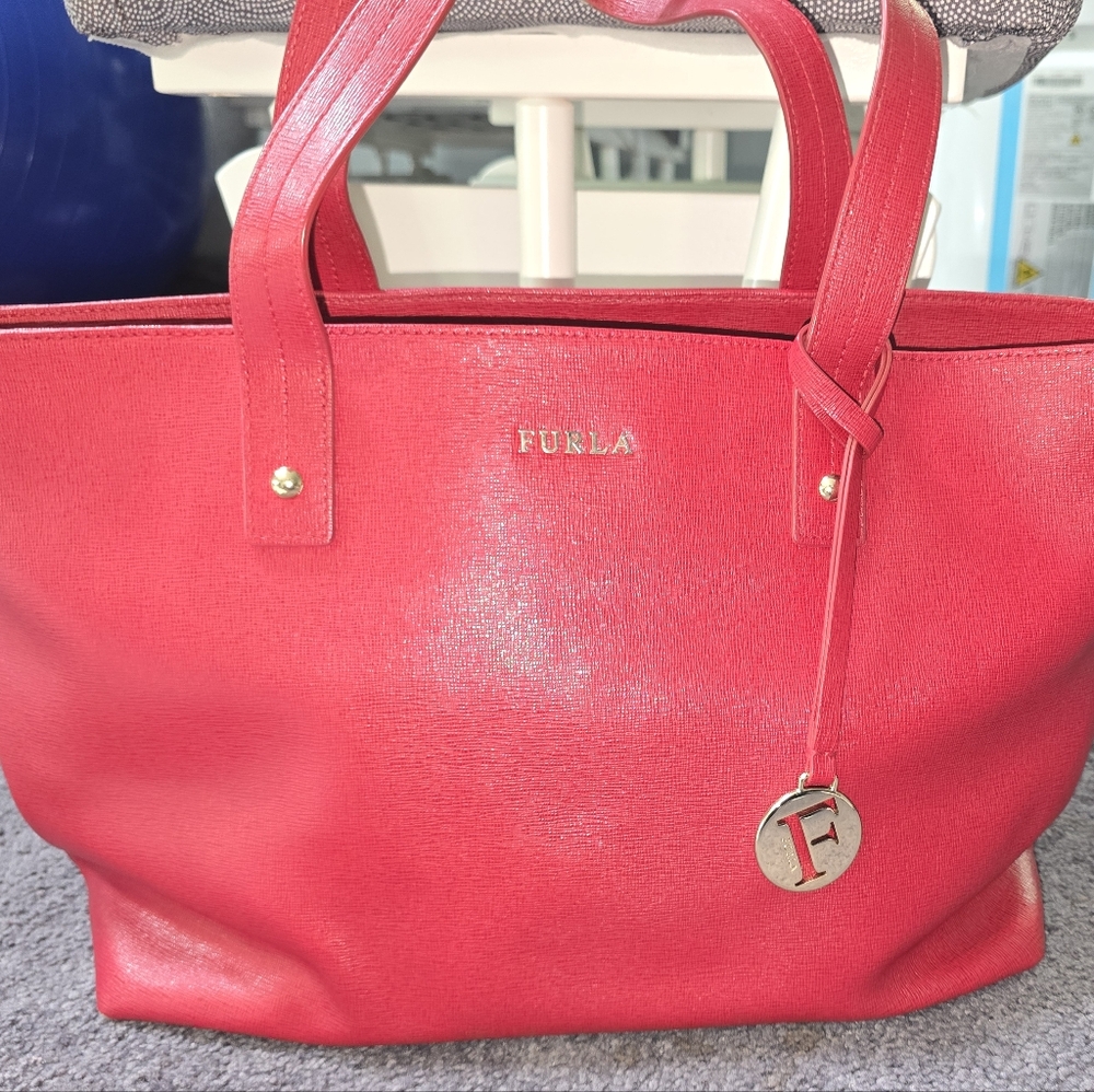 Furla Red leather Tote handbag